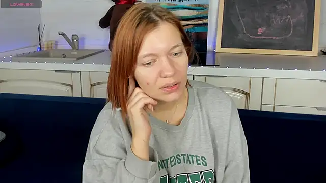 Snapshot of BattyBaker chatting on 10-30-25, 02:35 BattyBaker online show from 10-30-25, 02:35