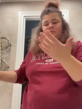 AliceCurlyX online show from 11-27-25, 03:25