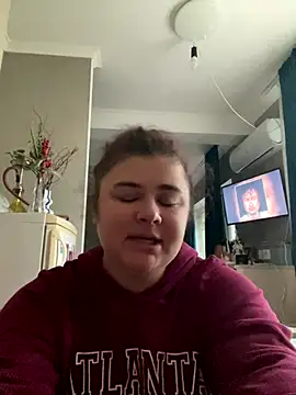 AliceCurlyX online show from 11-29-25, 10:18