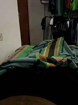 Snapshot of Senurak99 chatting on 09-24-25, 07:06 Senurak99 online show from 09-24-25, 07:06