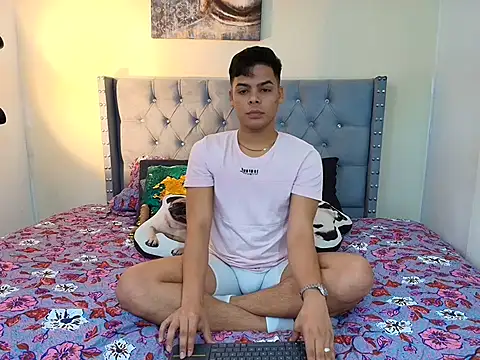 stewart mateo  online show from 10-08-25, 01:58