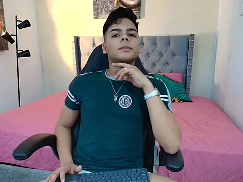 stewart mateo  online show from 10-17-25, 02:04