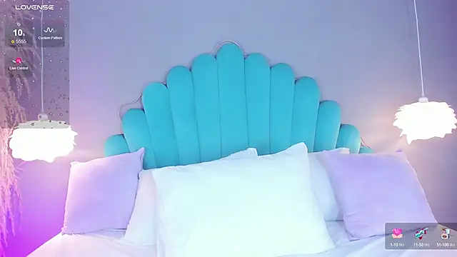 AlassiaHocthner online show from 09-24-25, 11:57