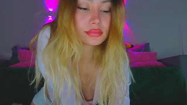 baobei03 online show from 04-18-26, 05:44