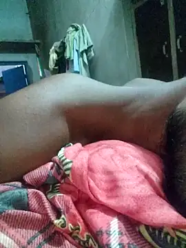Snapshot of yours_boyyy chatting on 09-17-25, 05:47 yours boyyy online show from 09-17-25, 05:47
