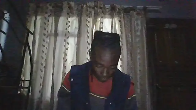 Snapshot of Nykho17 chatting on 11-05-25, 01:05 Nykho17 online show from 11-05-25, 01:05