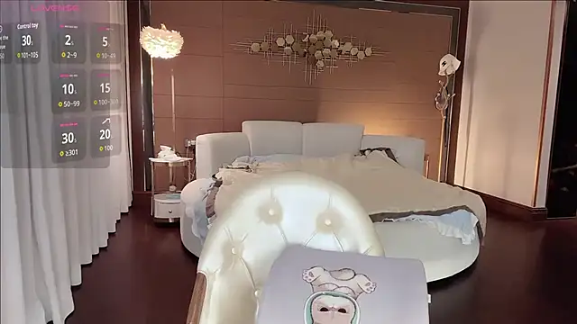 Snapshot of yuer2563 chatting on 11-10-25, 06:45 yuer2563 online show from 11-10-25, 06:45