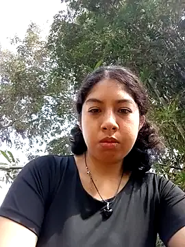 Snapshot of Syndel23 chatting on 04-25-26, 02:47 Syndel23 online show from 04-25-26, 02:47