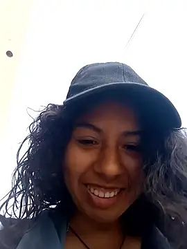 Snapshot of Syndel23 chatting on 04-29-26, 02:54 Syndel23 online show from 04-29-26, 02:54