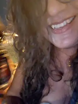 Snapshot of Syndel23 chatting on 05-02-26, 02:38 Syndel23 online show from 05-02-26, 02:38