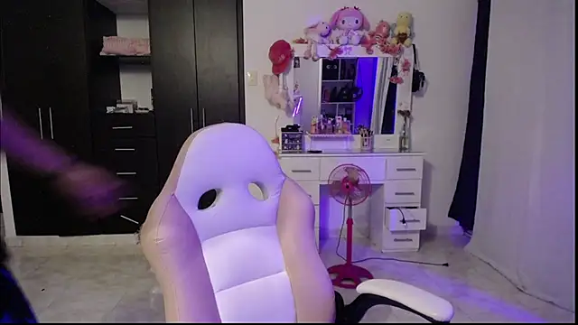 lanz nb online show from 09-24-25, 04:49