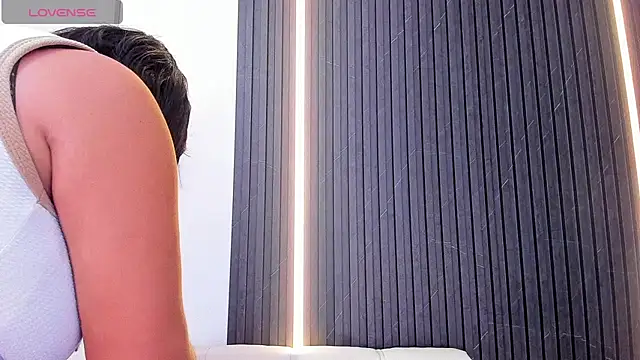 Gabrielaa Miller  online show from 10-01-25, 07:53