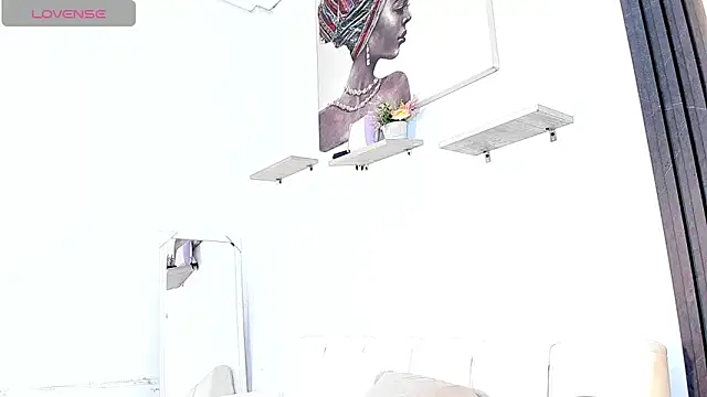 Gabrielaa Miller  online show from 10-23-25, 07:34