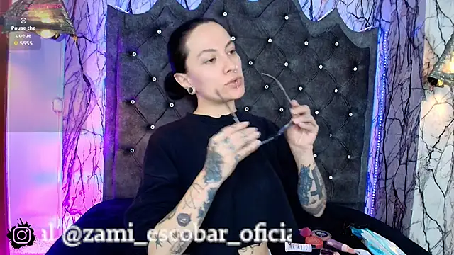 Zami Escobar of online show from 09-21-25, 06:31