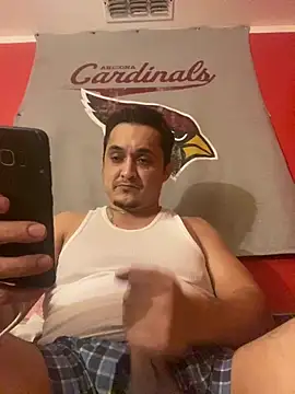Snapshot of latindaddy69 chatting on 10-22-25, 12:05 latindaddy69 online show from 10-22-25, 12:05