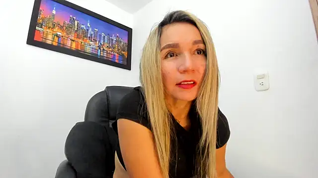 Ms lunaRose online show from 12-03-25, 03:21