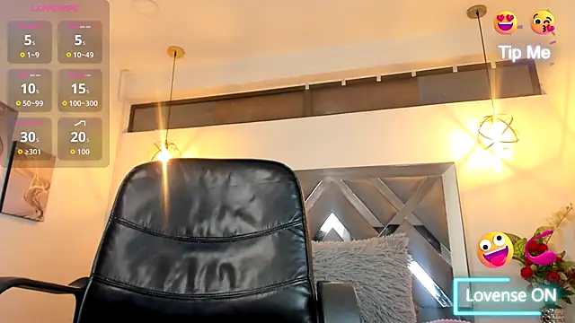 Candy Hott7 online show from 10-07-25, 08:39