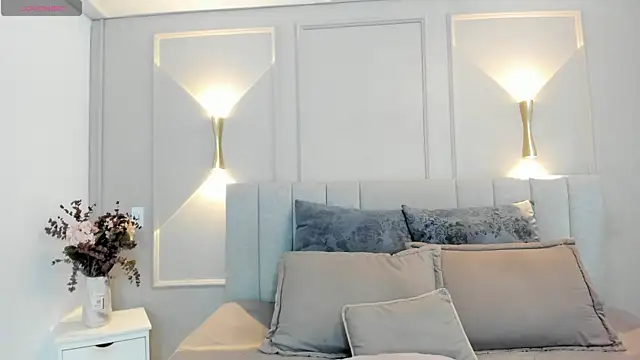 victoria bourne online show from 11-27-25, 07:05