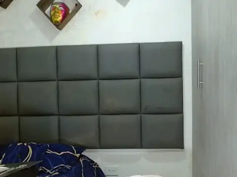 Snapshot of tatty-sex chatting on 10-28-25, 07:05 tatty-sex online show from 10-28-25, 07:05