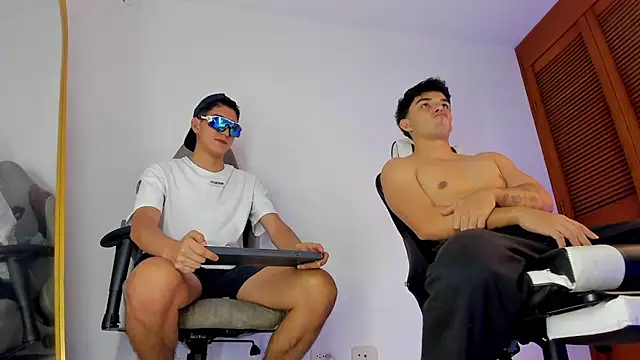 sotooliver3 online show from 03-23-26, 08:35