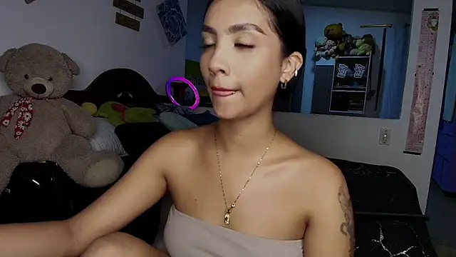 mia yireth online show from 09-25-25, 11:41