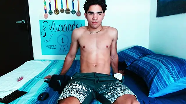 Snapshot of babysebasxxx chatting on 11-22-25, 04:50 babysebasxxx online show from 11-22-25, 04:50