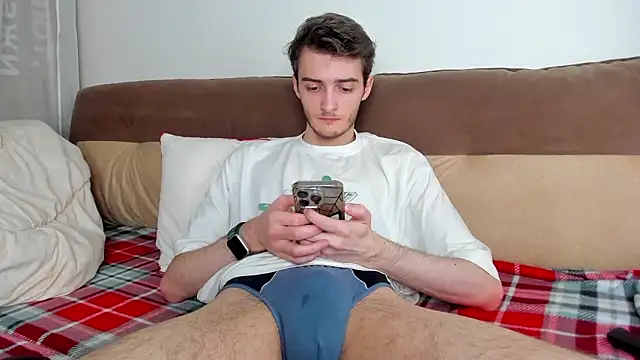 Snapshot of spider____man chatting on 03-05-26, 12:56 spider man online show from 03-05-26, 12:56