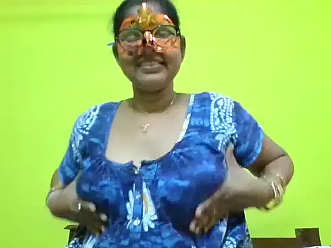 kavya1 online show from 09-18-25, 03:52
