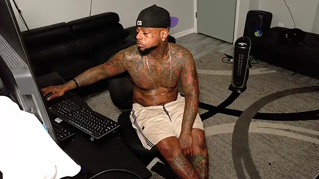 SLANGONDEMHOES online show from 04-30-26, 04:24
