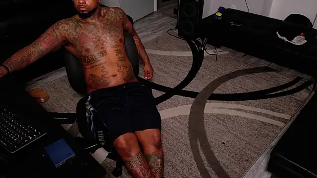 SLANGONDEMHOES online show from 05-04-26, 07:37