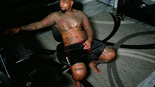 SLANGONDEMHOES online show from 06-14-26, 04:14