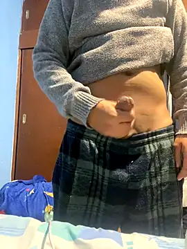 Snapshot of zzagreo chatting on 10-10-25, 06:56 zzagreo online show from 10-10-25, 06:56