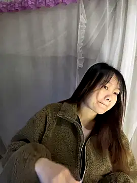 Hinne07 online show from 11-26-25, 01:28