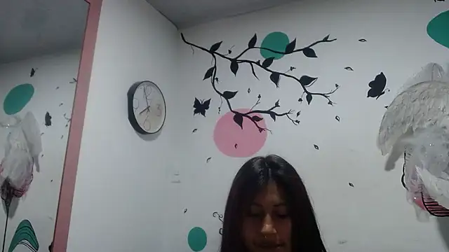 Snapshot of Pocahontas_tw chatting on 11-09-25, 12:42 Pocahontas tw online show from 11-09-25, 12:42