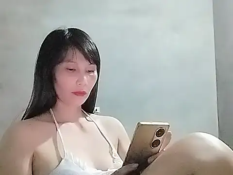 Snapshot of Siglemom_sexy chatting on 10-18-25, 10:05 Siglemom sexy online show from 10-18-25, 10:05