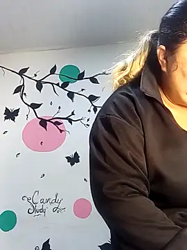 Snapshot of curvy_diva_ chatting on 09-10-25, 11:10 curvy diva online show from 09-10-25, 11:10