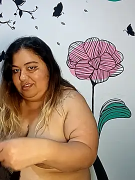Snapshot of curvy_diva_ chatting on 09-17-25, 03:35 curvy diva online show from 09-17-25, 03:35