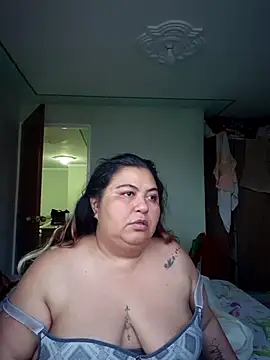 curvy diva  online show from 11-24-25, 10:31