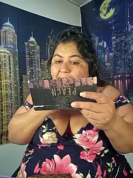 curvy diva  online show from 05-07-26, 09:58