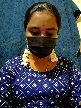 mini-queen online show from 10-08-25, 04:48