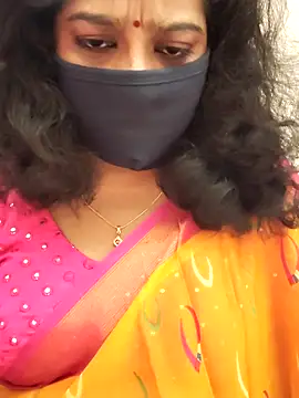 Snapshot of saritha29 chatting on 10-06-25, 04:48 saritha29 online show from 10-06-25, 04:48