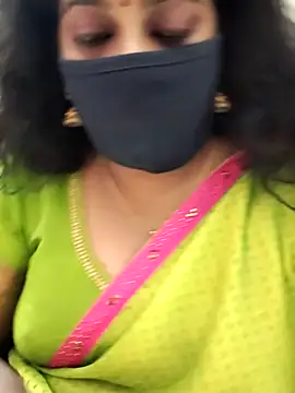 Snapshot of saritha29 chatting on 10-11-25, 07:23 saritha29 online show from 10-11-25, 07:23