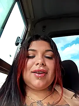 snow belle online show from 10-29-25, 07:15