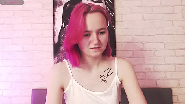 Ericha Stone online show from 09-10-25, 01:16