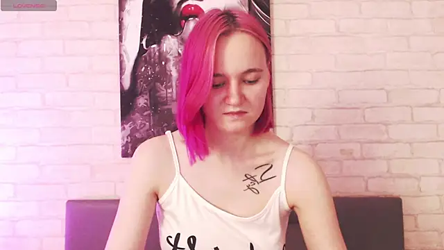 Ericha Stone online show from 09-19-25, 02:35