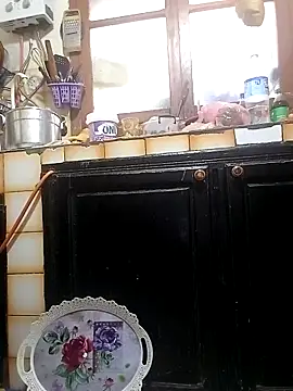 Mayamimi online show from 10-31-25, 07:42