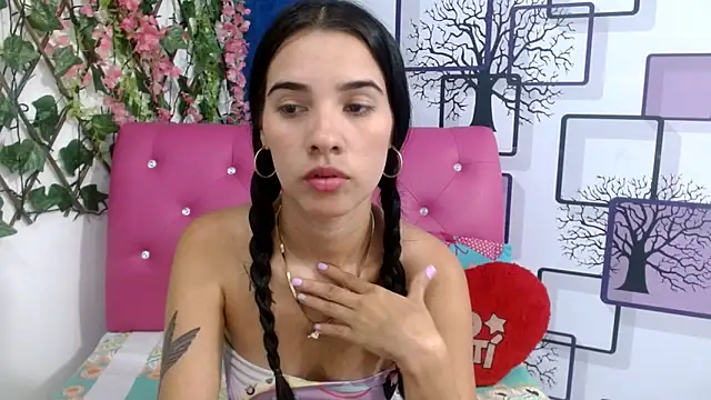 vanesa19  online show from 09-25-25, 02:10