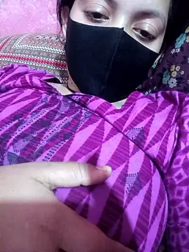 Lady-Queen5 online show from 05-19-26, 09:37