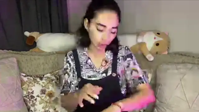 TAG MIGGI online show from 10-04-25, 07:34