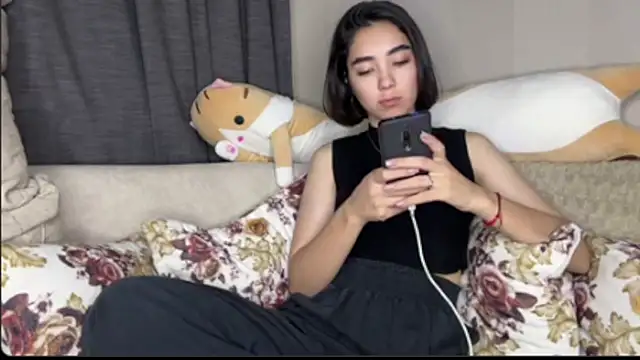 TAG MIGGI online show from 10-11-25, 06:06